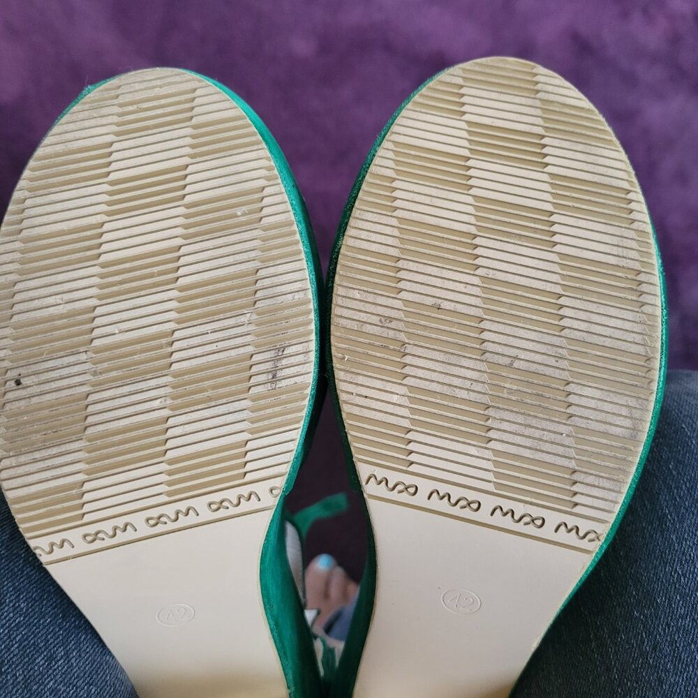 Camssoo Brand, Emerald Green Platform Green Platform Faux Velvet Shoes, Size 42 - Picture 10 of 10